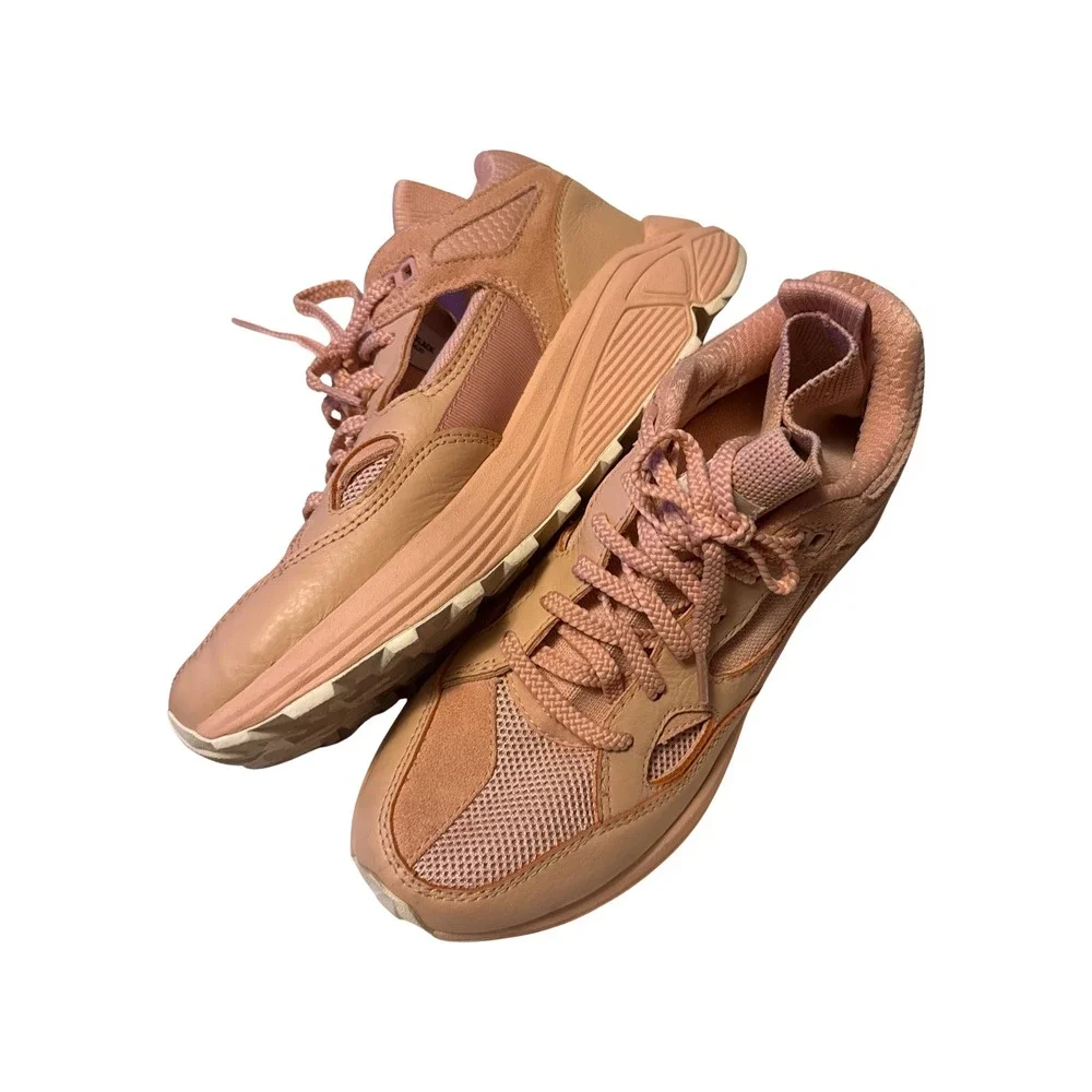 Brandblack saga sneakers